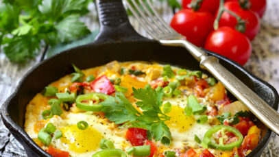 HUEVOS CON VEGETALES