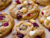 Cookies de chocolate blanco y arándanos