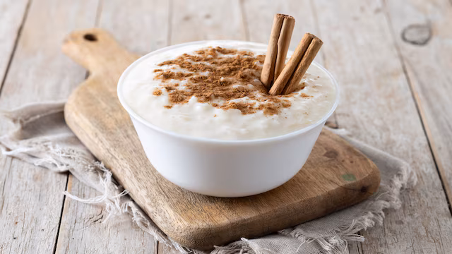 Arroz con leche cremoso y dulce